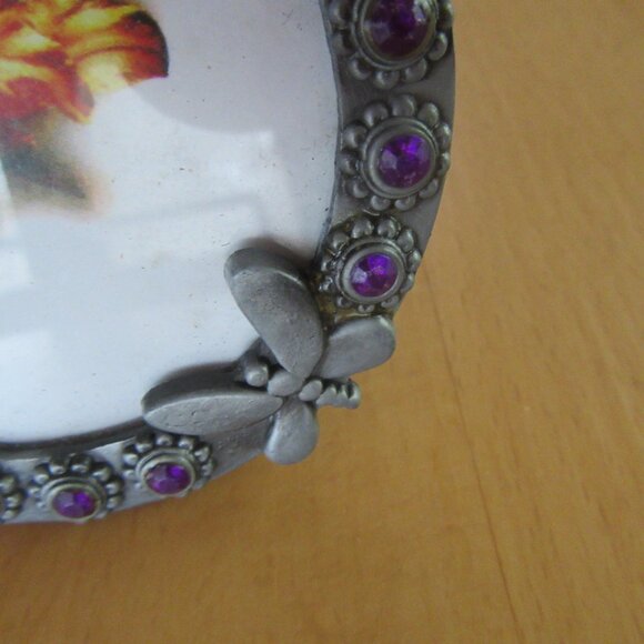 Purple rhinestone picture photo frames - round and heart shaped with butterfly - Picture 6 of 7